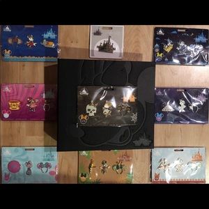 Minnie Mouse Main Attraction Pin Lot